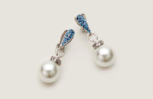 3104199 Crystal and Pearl Clip on Earrings