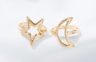3104251 Star and Moon Ring Set