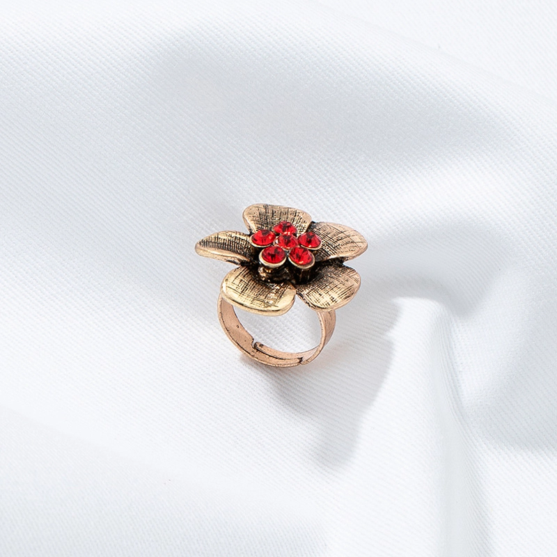 vintage flower ring