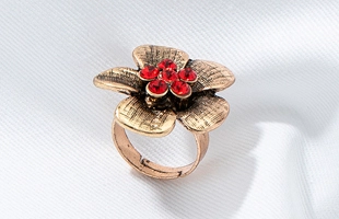 3104253 Vintage Flower Ring