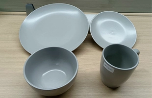 3304233 Ceramic Dinnerware Set of 4