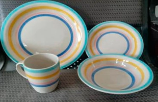 3304239 Ceramic Dinnerware Set of 4