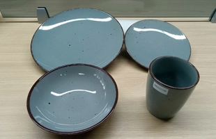 3304232 Ceramic Dinnerware Set of 4