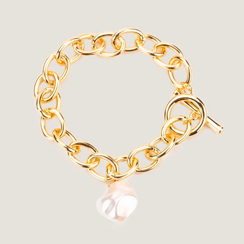 bracelet with pearl charm