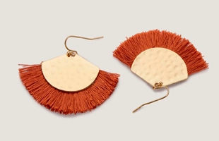 3104196 Fan-Shaped Thread Tassel Earrings