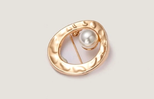 3104166 Hammered Circle & Pearl Brooch