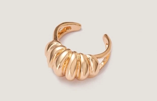 3104241 Gold Tone Wave Scroll Ring