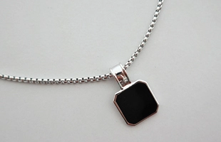 3104305 Men's Black Enamel Pendant