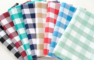 3304275 Plaid Table Cloth