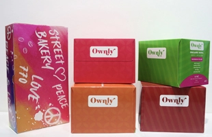 Custom Gift Box of Different Colors and Shapes